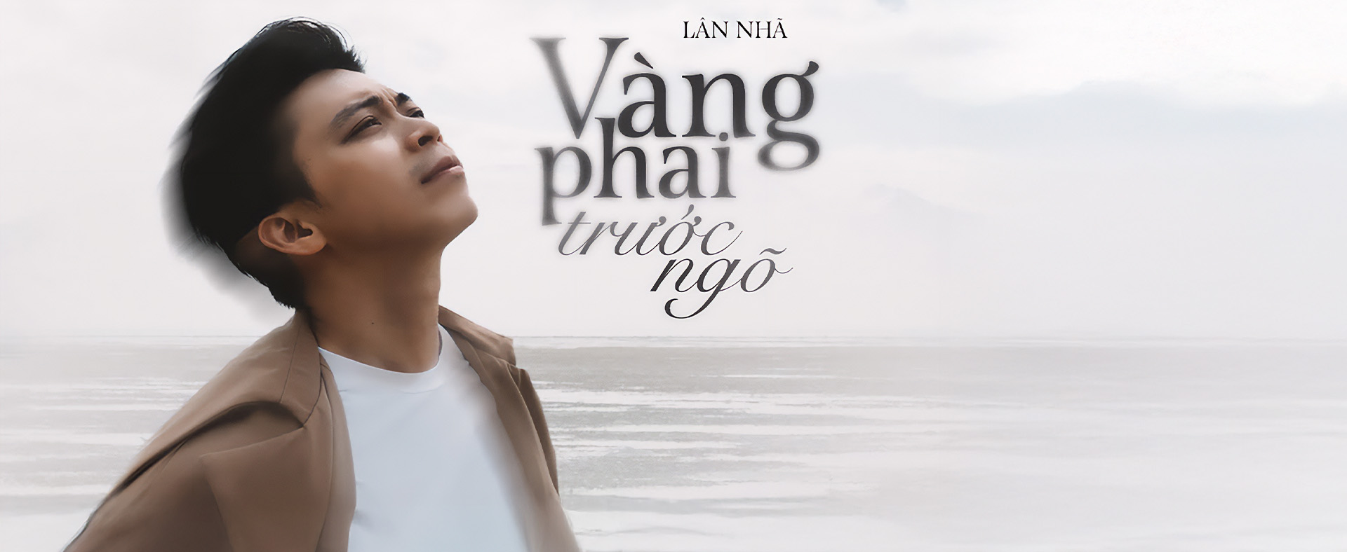 Vàng Phai Trước Ngõ - Lân Nhã